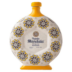 Bouteille décorative de Tequila Mandala Reposado, motif floral.