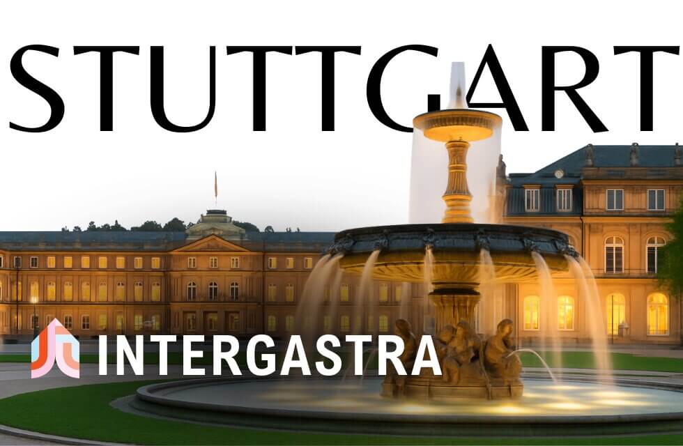Stuttgart palace and fountain at dusk